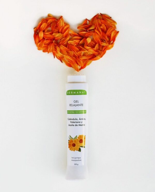 A relaxing blend of natural extracts with calming and soothing properties. - Image 4